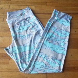 Patagonia women's gray aqua leggings sz Large